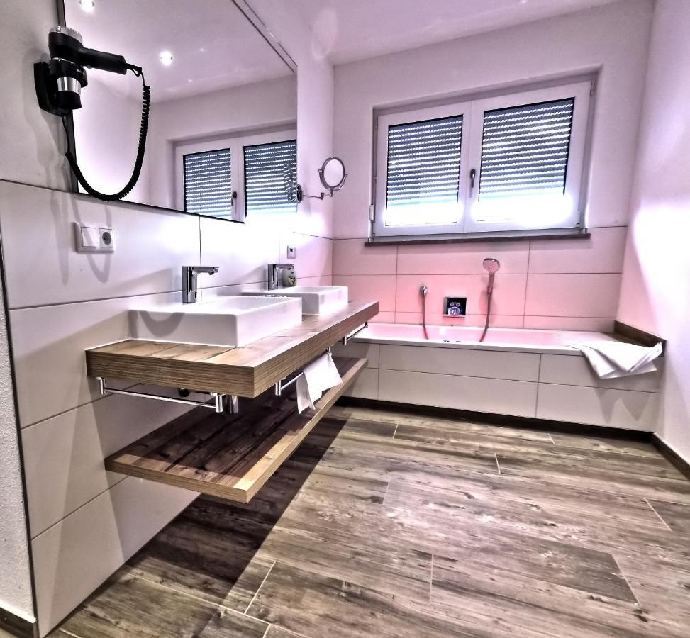 Ferienwohnungen Fewo Landglueck Herrieden Extérieur photo